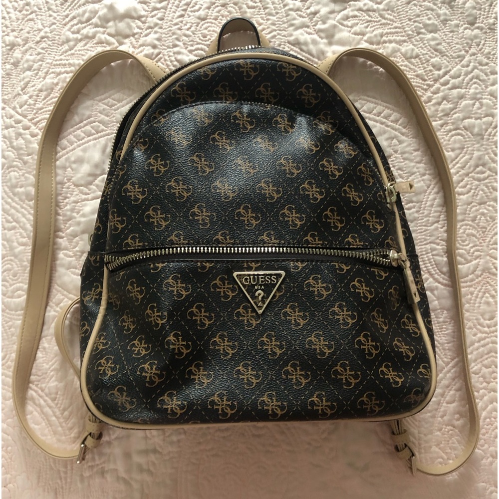 GUESS Women's Manhattan Large Backpack, Brown, One Size
